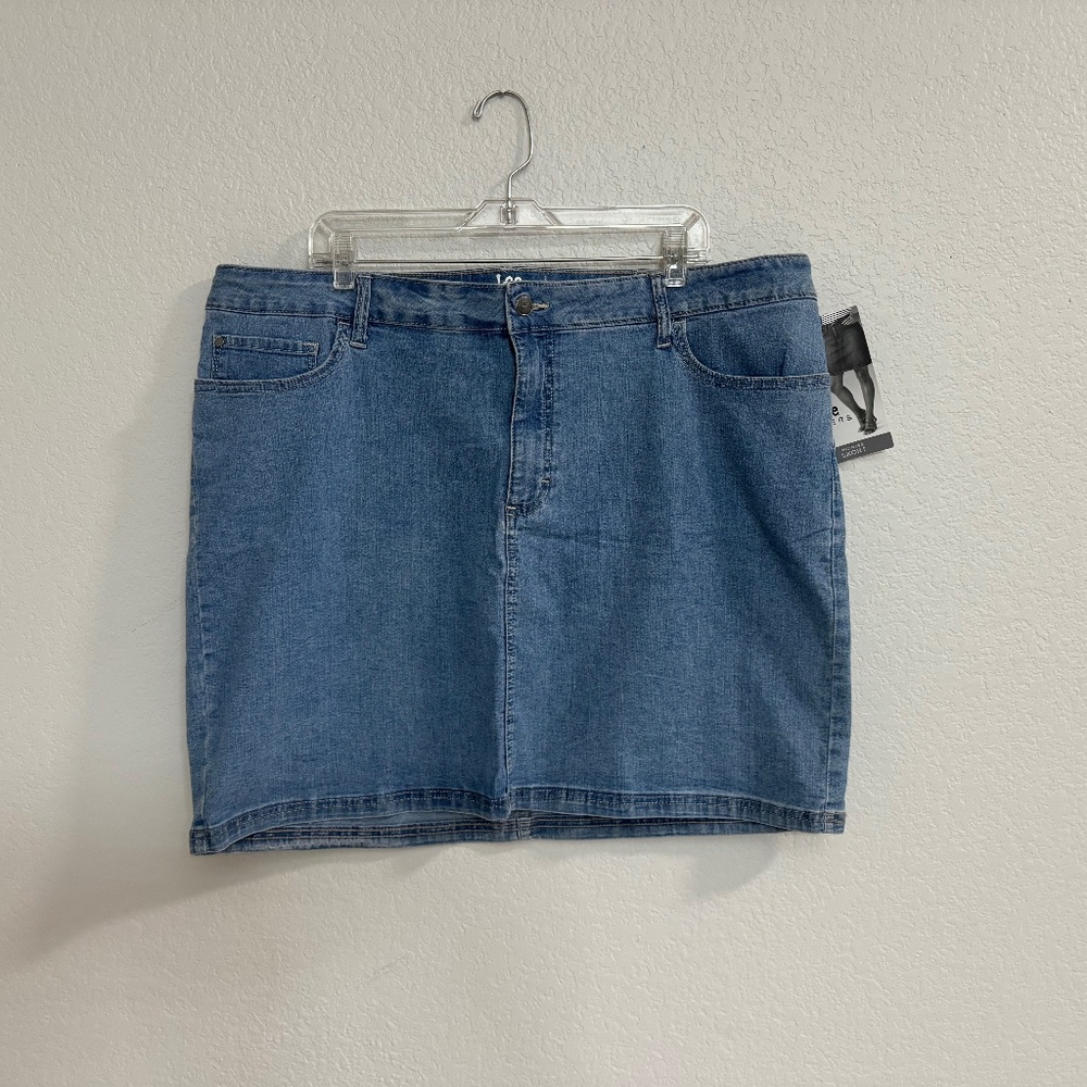 NWT Lee Short Jean Skirt